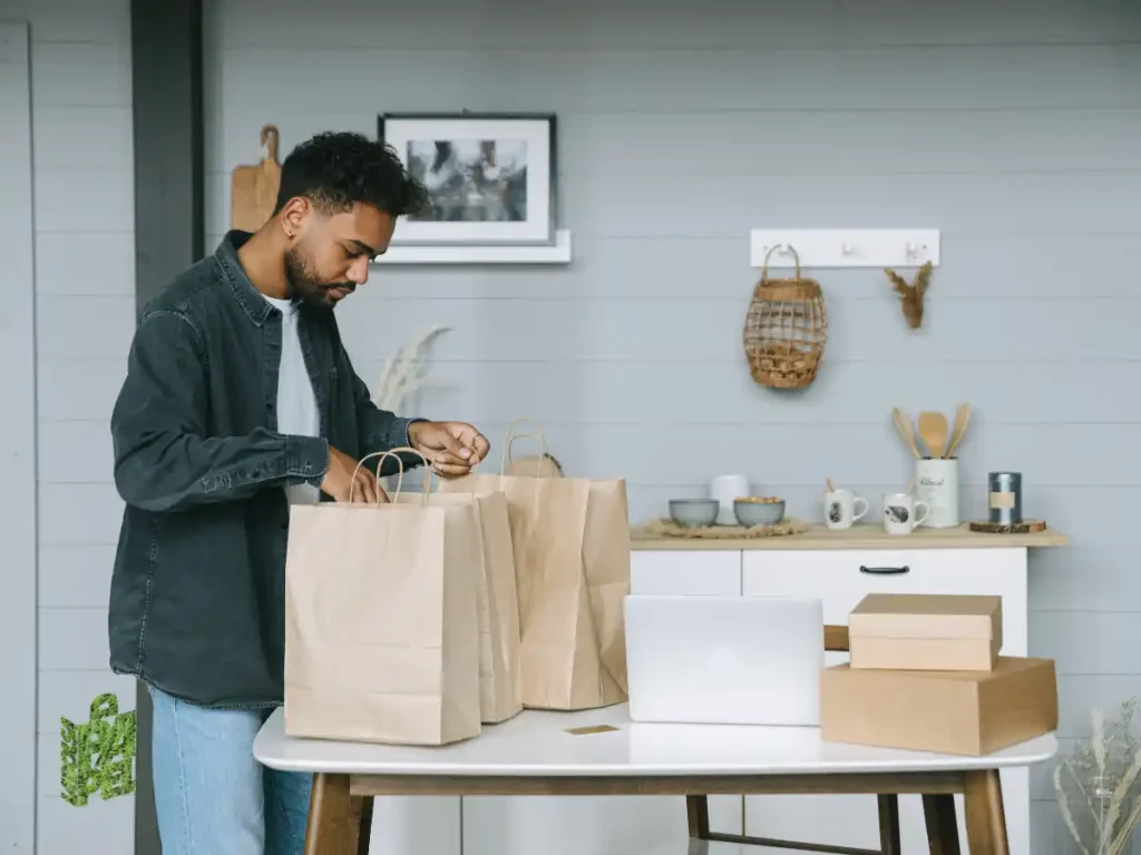 O saco de papel e a sua origem natural florestas geridas de forma responsável